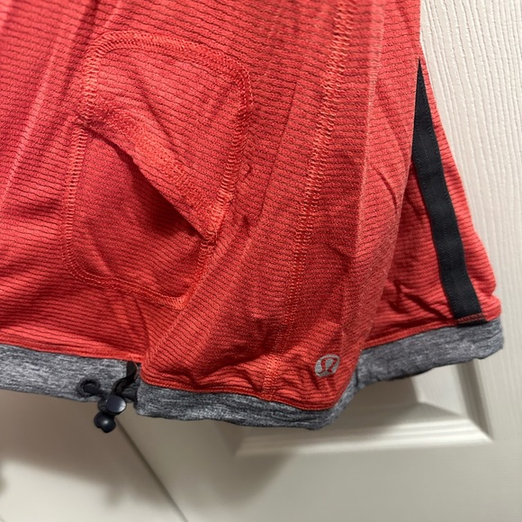 Lululemon Tank Top - Size 6 - Picture 2 of 5